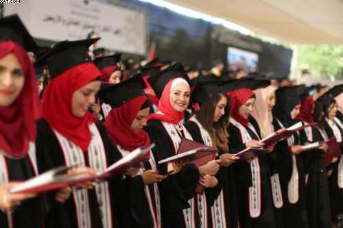 على مدار 3 أيام .. جامعة بيرزيت تختتم احتفالات تخريج الفوج 43
